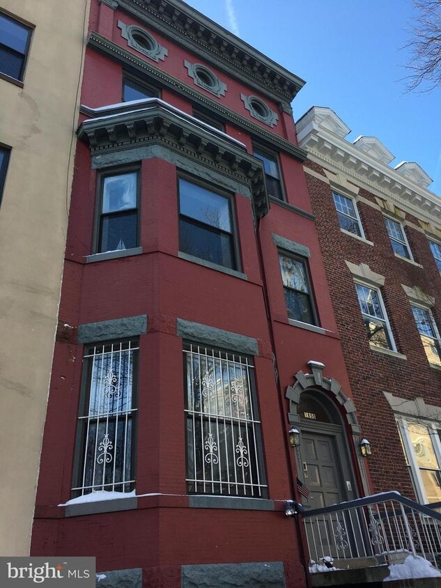 Primary Photo - 1850 Wyoming Ave NW