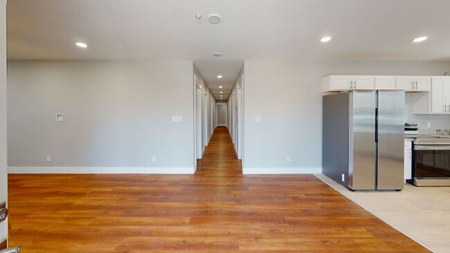 Foto del edificio - 1533 Forest Ave