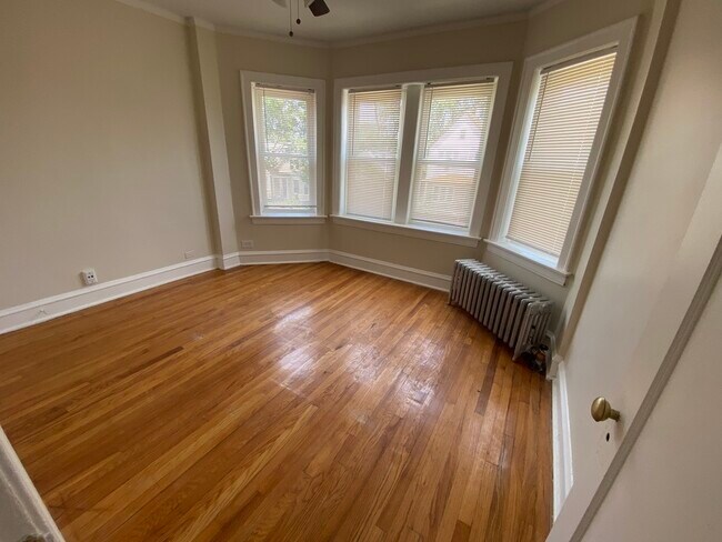 Building Photo - 8900 S Langley Ave