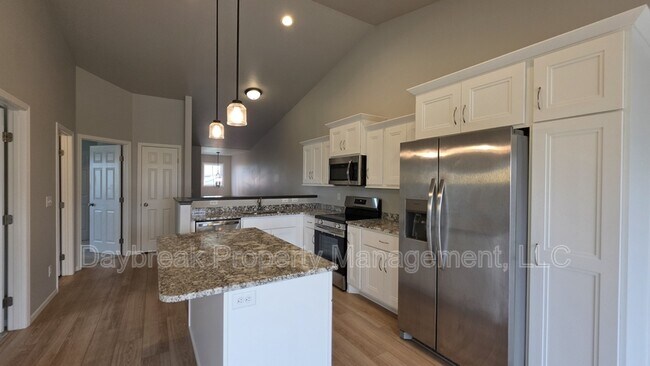 Foto del edificio - 6305 83rd Ave S