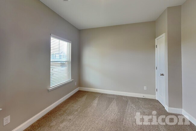 Foto del edificio - 115 Orchard Ln