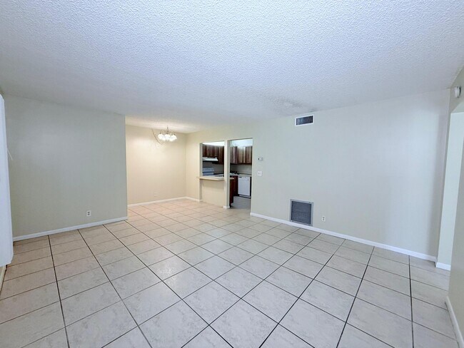 Foto del edificio - 4891 Sable Pine Cir