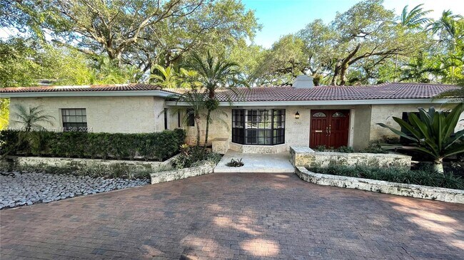 Building Photo - 1530 Salvatierra Dr