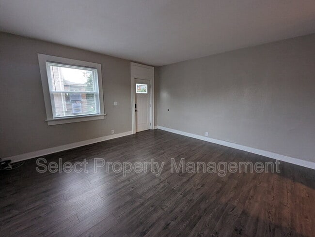 Building Photo - 601 Brackenridge St