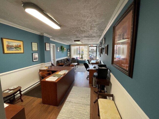 Building Photo - 37A Cedar Swamp Rd
