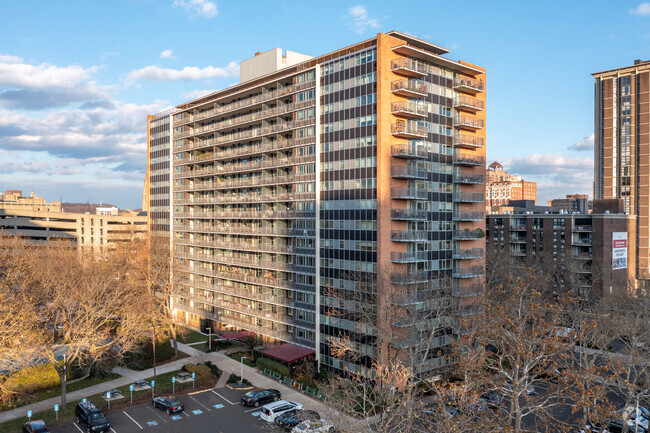 Building Photo - University Towers