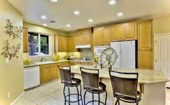 Building Photo - Freshly Painted Interior for this Single F...