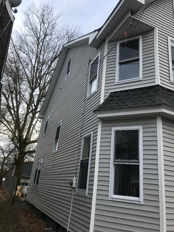 Building Photo - 114 Monmouth St