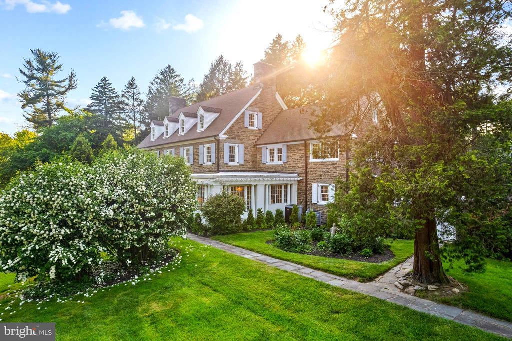 Foto principal - 6900 Wissahickon Ave