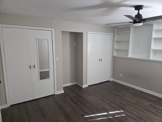 Building Photo - 3230 Meadowlark Ln NW