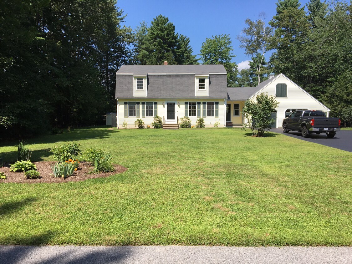 21 Oak Wood Dr, Gorham, ME 04038 House Rental in Gorham, ME