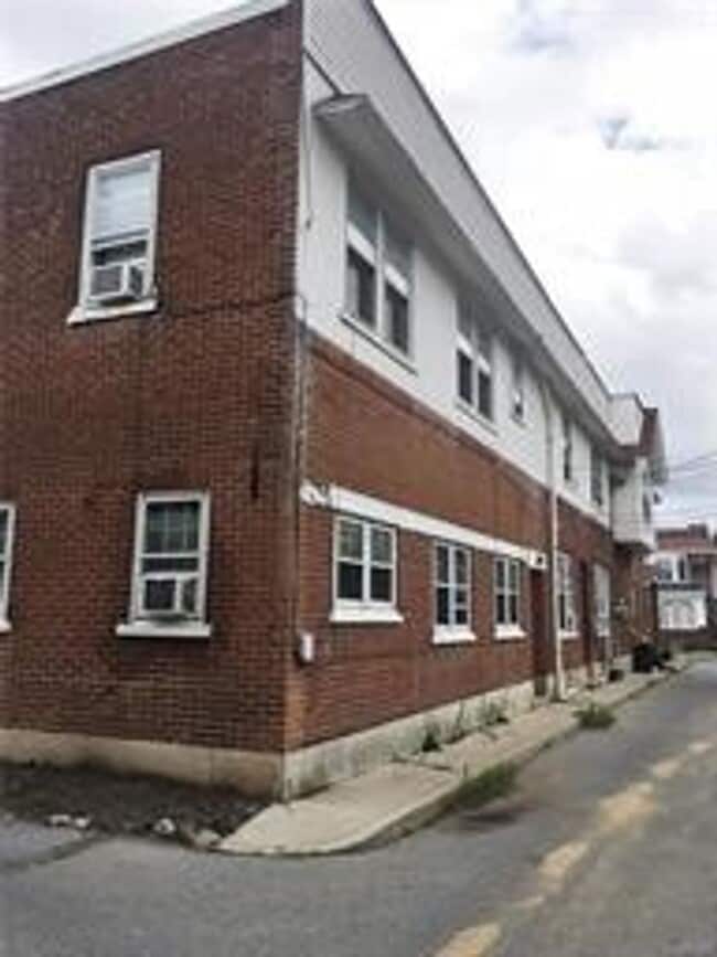 Building Photo - 214 N St Cloud St