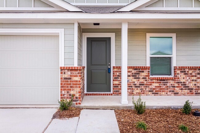 Foto del edificio - 404 Dewberry Dr