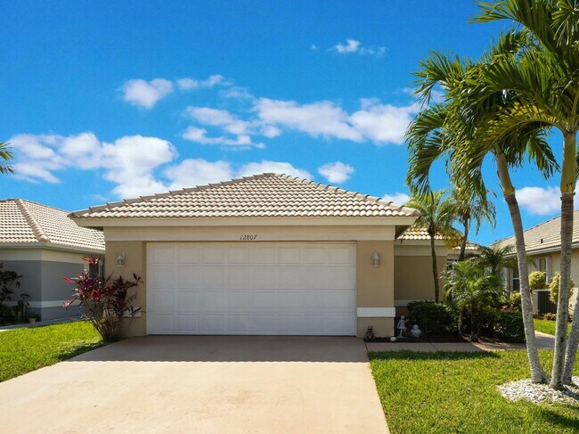 Foto del edificio - 12807 Hampton Lakes Cir