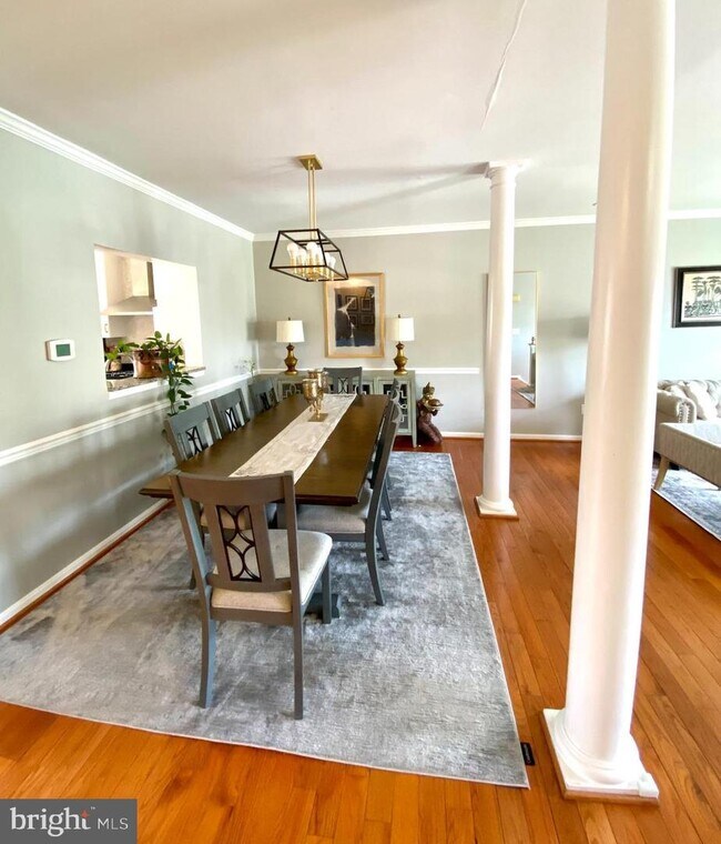 Foto del edificio - 43989 Kings Arms Square