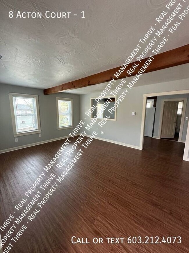 Foto del edificio - Updated First Floor 2 BR - First Month's R...