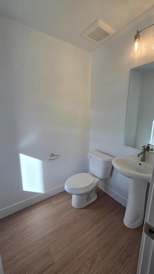 Foto del edificio - 668 Boseman Dr