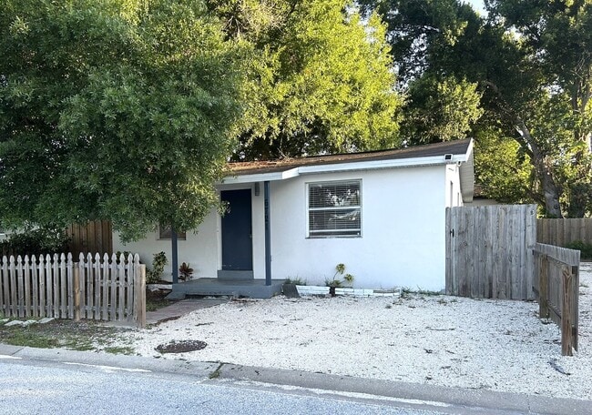 Beautiful New constriction Near Madera Beach - Beautiful New constriction Near Madera Beach Townhome