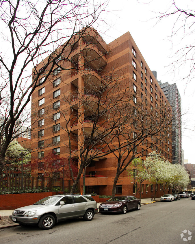 Foto principal - Yorkville Gardens  