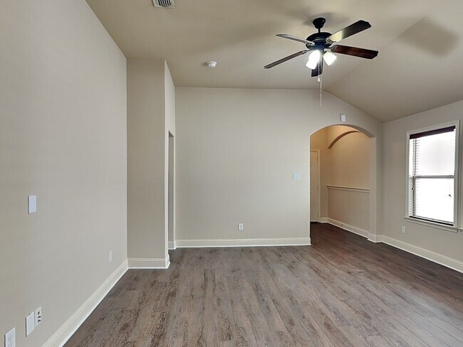 Foto del edificio - 5860 Burgundy Rose Dr