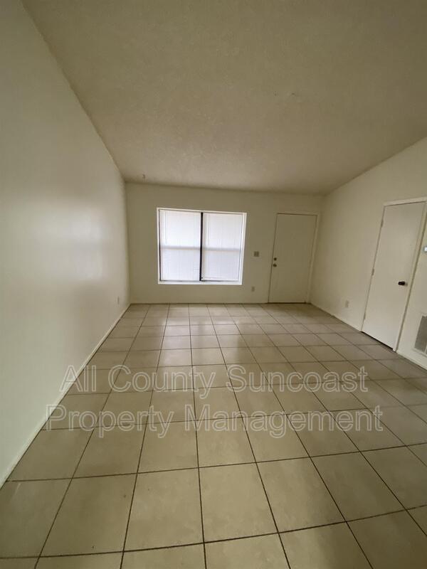 Building Photo - 503 E Curlew Pl