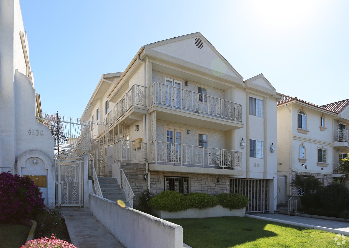 Building Photo - 4140 Inglewood Blvd