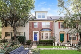 Building Photo - 6502 Fable Ct