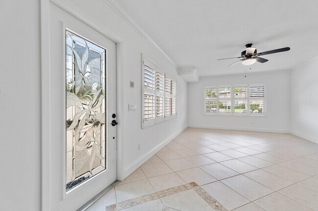 Foto del edificio - 2406 SW Danbury Ln