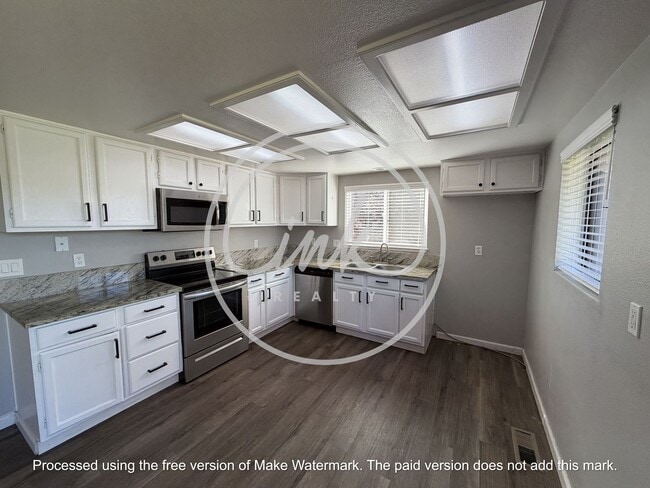 Building Photo - Rancho Home for Rent 3 Bed/2 Bath