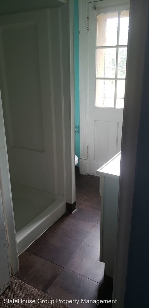 Foto del edificio - 557 Centre Ave