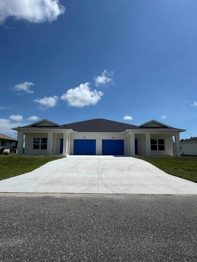 Building Photo - 9415 Acco Ave