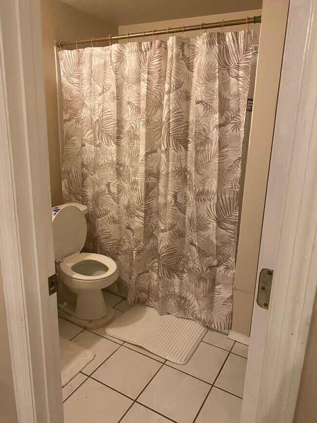 Bathroom - 1426 Castleworks Ln