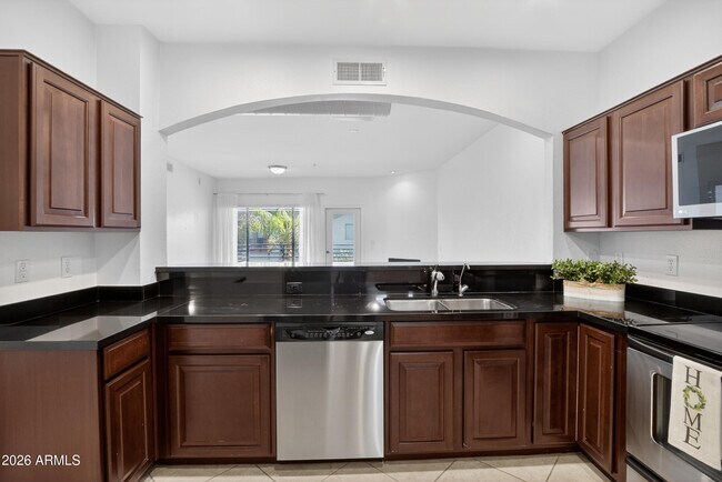 Building Photo - 4525 N 22nd St