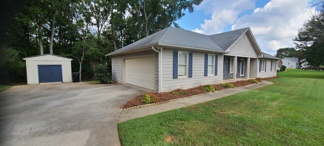 Foto del edificio - 106 Overlook Dr