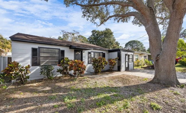 Building Photo - 1791 Sylvan Dr