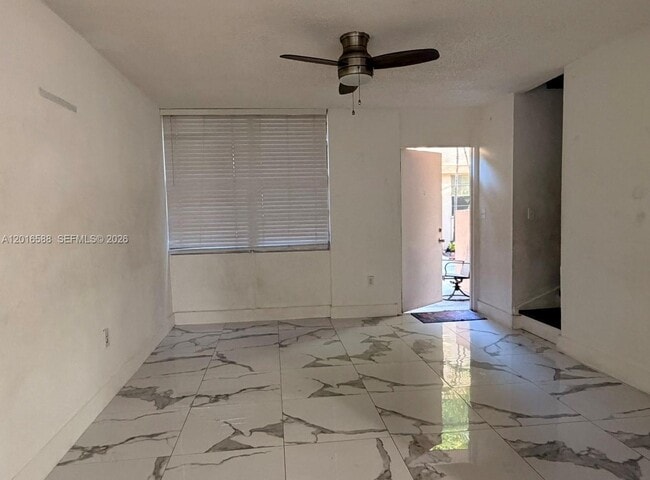 Foto del edificio - 6170 SW 68th St