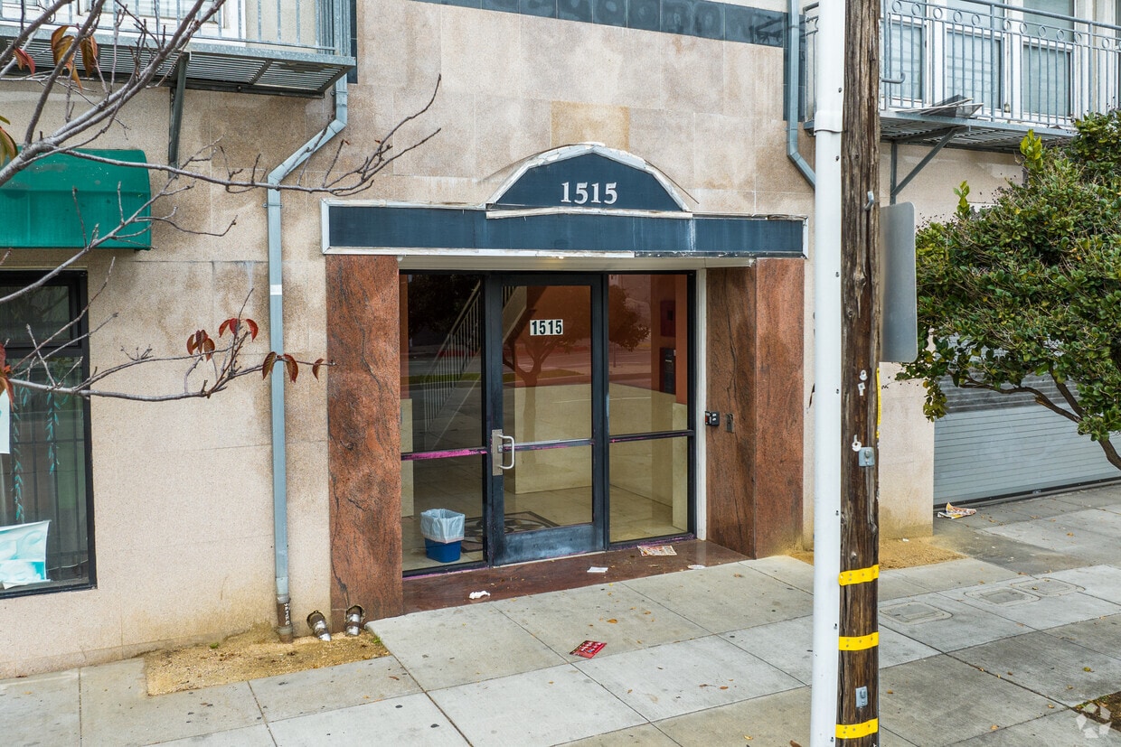 Entrance - 1513-1515 14th Ave