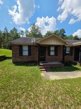 Building Photo - 2830 Lumpkin Rd
