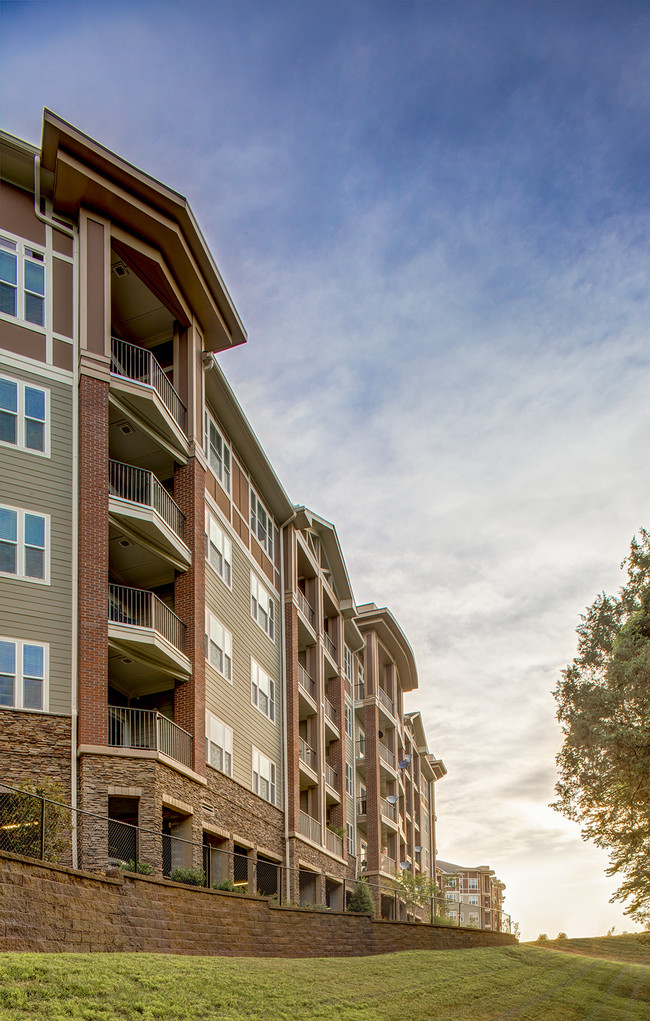 Beautiful Exteriors to match your brand new apartment home - LangTree Lake Norman