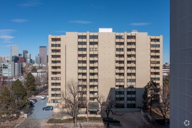 Building Photo - Governors Place Condominiums