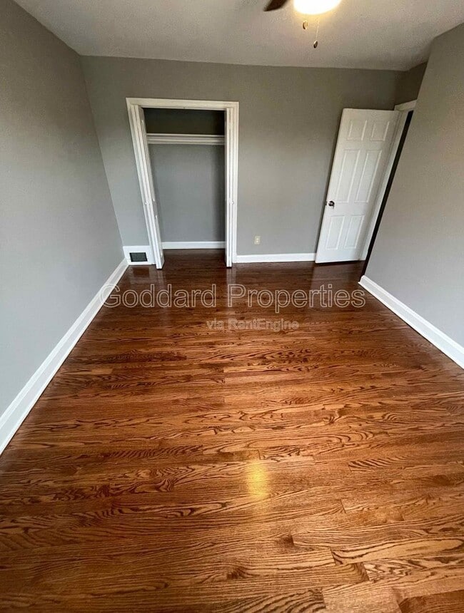 Building Photo - 5916 Northwood Dr