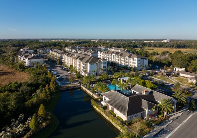 Building Photo - Horizon at Wiregrass Ranch