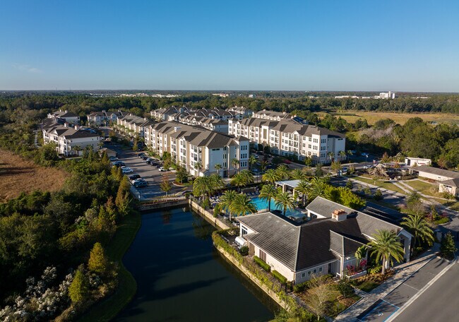 Building Photo - Horizon at Wiregrass Ranch