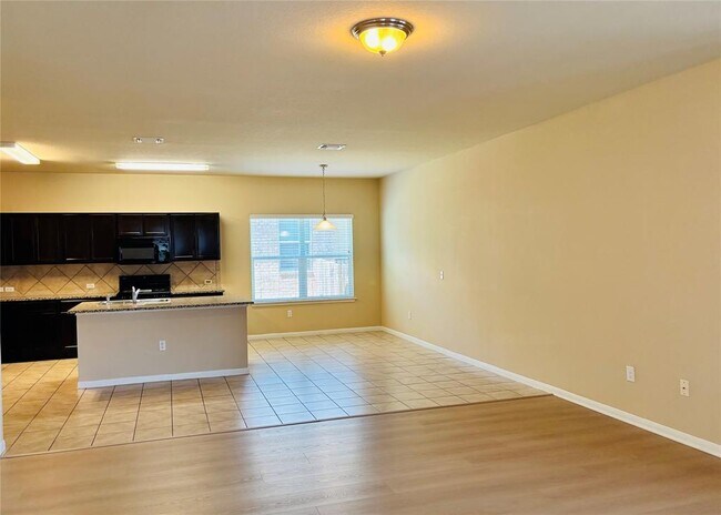 Building Photo - 1602 Atlas Rd