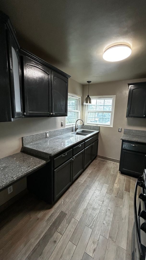 Foto del edificio - 306 W Sunkist St