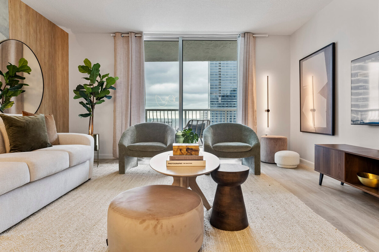 Foto principal - 1200 Brickell Bay Dr