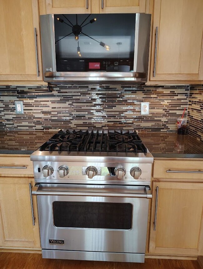 Foto del edificio - Coming Soon! Comfort & Convenience in the Heart of Canton Township