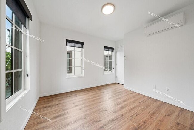 Foto del edificio - Light & Bright 2 Bedroom Townhome Apartment in the heart of Ladd's Addition - Pet Friendly with W...
