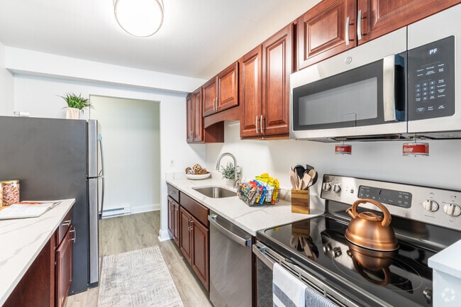Interior Photo - Ridgeway Place