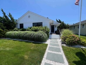 Building Photo - 8102 Marshall Ave